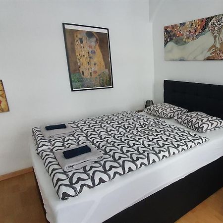 Msq Diana Vienna - 10 Min From City Center - Free Coffee And Tea - High Speed Internet מראה חיצוני תמונה